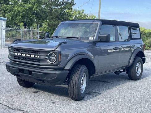 New 2025 Ford Bronco 4-Door image 3