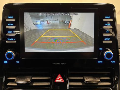 Used 2020 Hyundai Ioniq SE FWD image 8