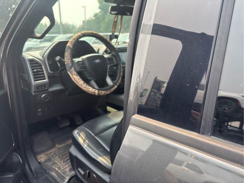 Used 2019 Ford F150 Raptor w/ Equipment Group 802A Luxury AWD/4WD image 9