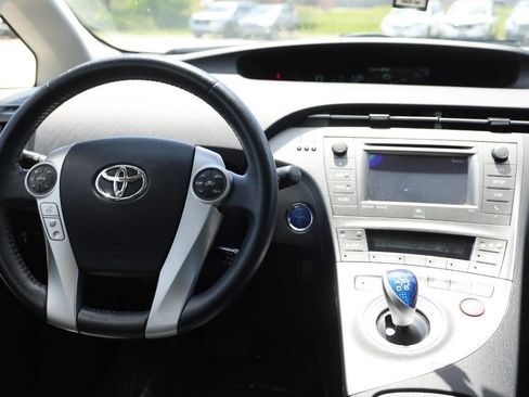 Used 2013 Toyota Prius Four FWD image 22