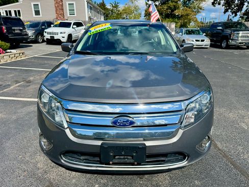Used 2011 Ford Fusion SEL w/ Moons & Tunes Pkg image 2