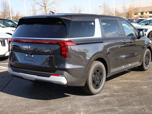 New 2026 Kia Carnival LX FWD image 5