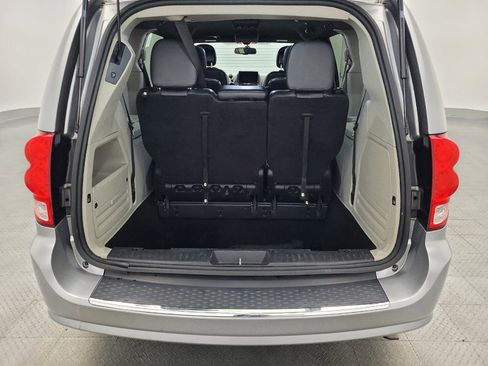 Used 2017 Dodge Grand Caravan SXT image 29