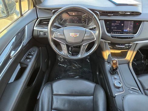 Used 2023 Cadillac XT5 Premium Luxury image 8