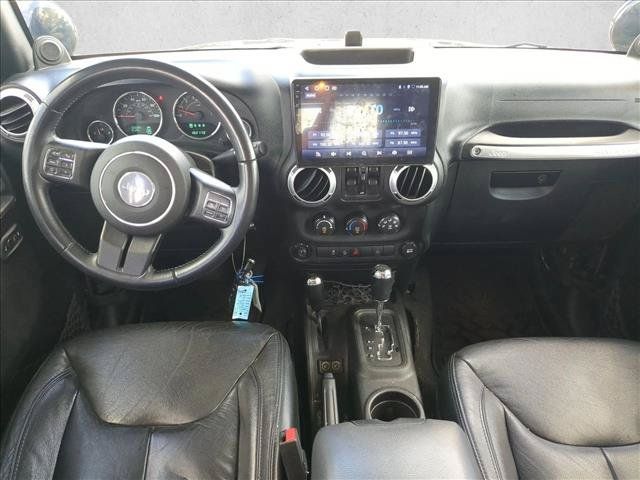 Used 2013 Jeep Wrangler Unlimited Rubicon w/ Connectivity Group AWD/4WD image 14