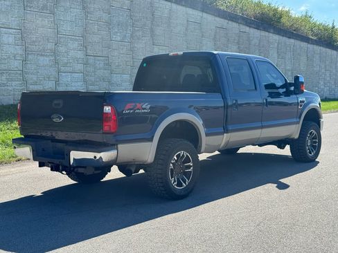 Used 2010 Ford F250 Lariat image 5