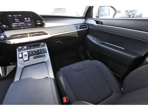 Used 2022 Hyundai Palisade SEL FWD image 12