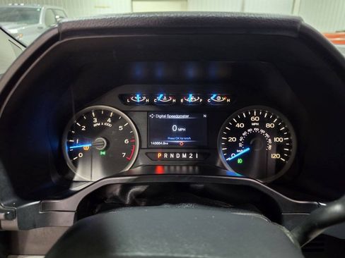 Used 2015 Ford F150 XLT w/ Equipment Group 302A Luxury AWD/4WD image 35