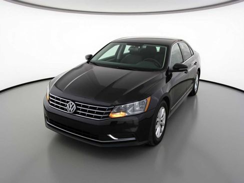 Used 2016 Volkswagen Passat 1.8T S image 1