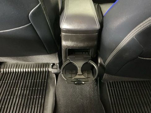 Used 2017 Toyota Corolla XSE image 25