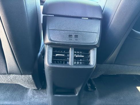Used 2026 Chevrolet Equinox LT w/ Convenience Package II AWD/4WD image 22