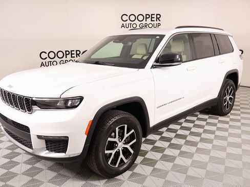 Used 2024 Jeep Grand Cherokee L Limited image 11