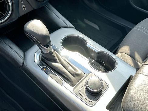 Used 2022 Chevrolet Blazer LT image 19