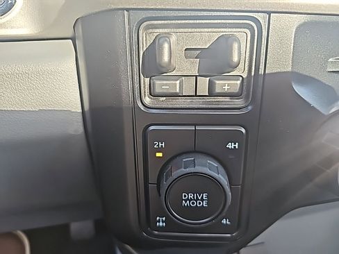 New 2026 Ford F250 XLT w/ XLT Premium Package image 27