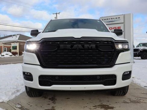 New 2026 RAM 1500 Express AWD/4WD image 4