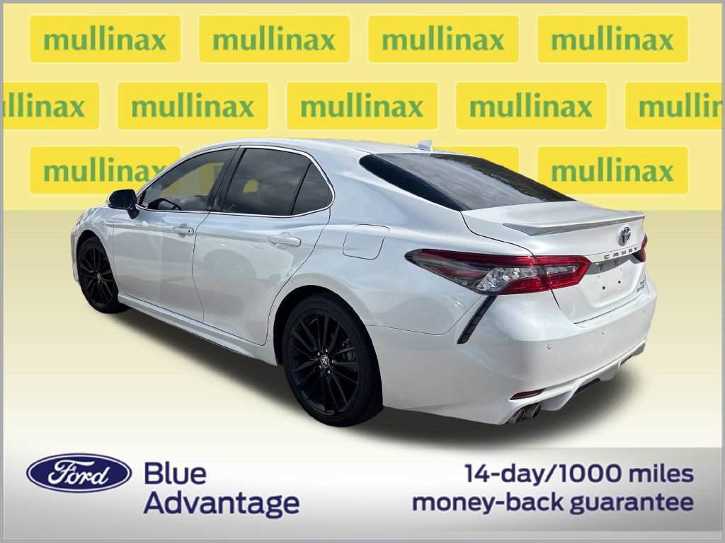 Used 2023 Toyota Camry XSE w/ Navigation Package FWD image 3