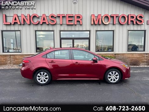 Used 2023 Toyota Corolla LE image 1