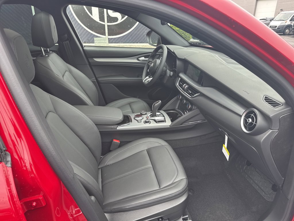 New 2026 Alfa Romeo Stelvio Sprint AWD/4WD image 24