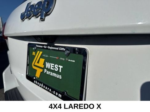 Used 2022 Jeep Grand Cherokee Laredo X AWD/4WD image 15