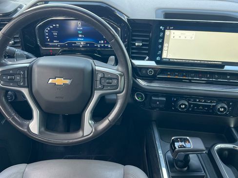 Used 2023 Chevrolet Silverado 1500 LTZ w/ Technology Package AWD/4WD image 15