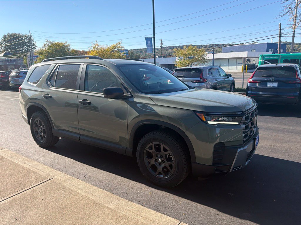 New 2026 Honda Pilot TrailSport image 4