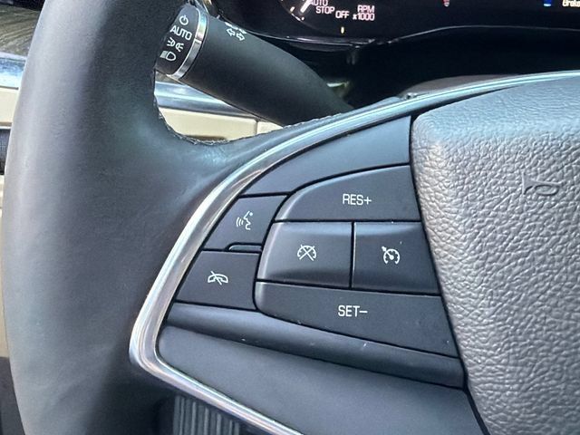 Used 2017 Cadillac XT5 FWD image 25