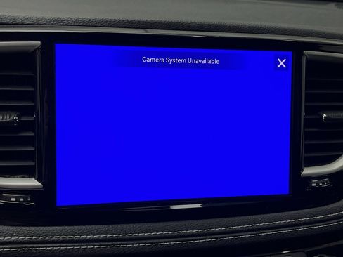 Used 2022 Chrysler Pacifica Touring AWD/4WD image 5