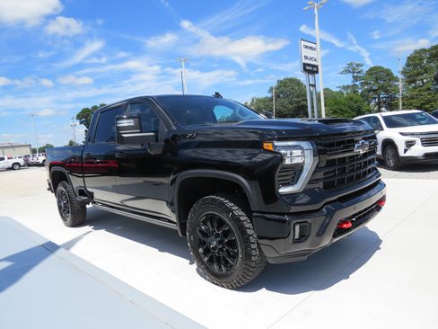 New 2025 Chevrolet Silverado 2500 LTZ w/ Trail Boss Package image 6