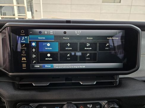 Certified 2024 Jeep Gladiator Sport image 9