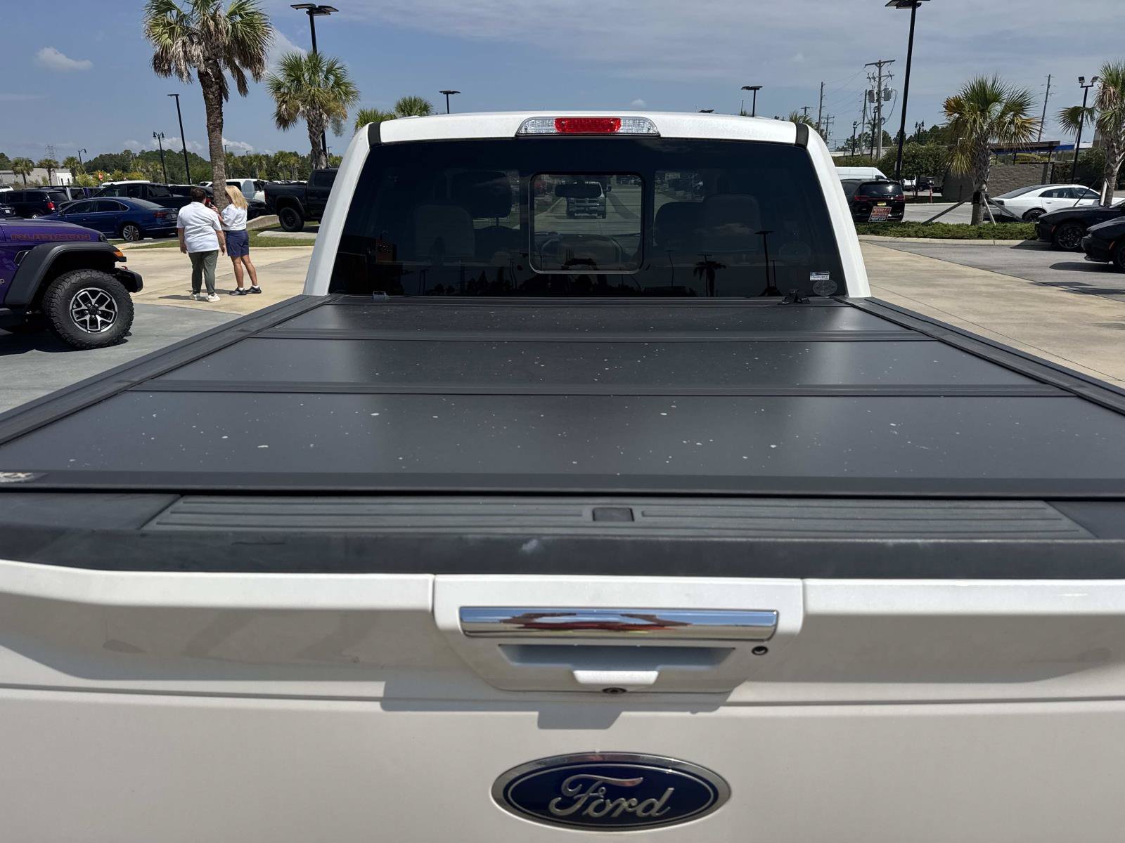 Used 2019 Ford F150 Lariat w/ Equipment Group 502A Luxury AWD/4WD image 8
