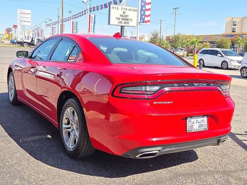 Used 2023 Dodge Charger SXT image 3
