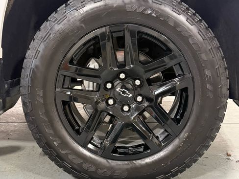 Certified 2025 Chevrolet Silverado 1500 Custom w/ Rally Edition image 11