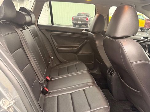 Used 2012 Volkswagen Jetta TDI FWD image 22