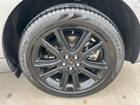 Used 2023 Ford Edge ST-Line image 32