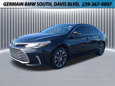 Used 2018 Toyota Avalon XLE w/ Protection Package image 1