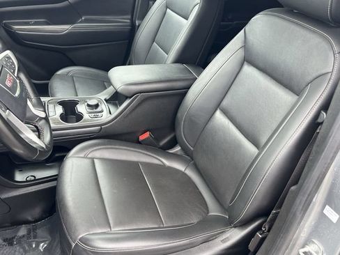 Used 2023 GMC Acadia SLT FWD image 34