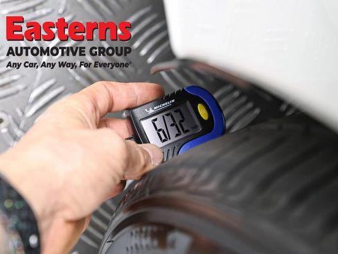 Used 2025 Nissan Altima 2.5 SV image 26