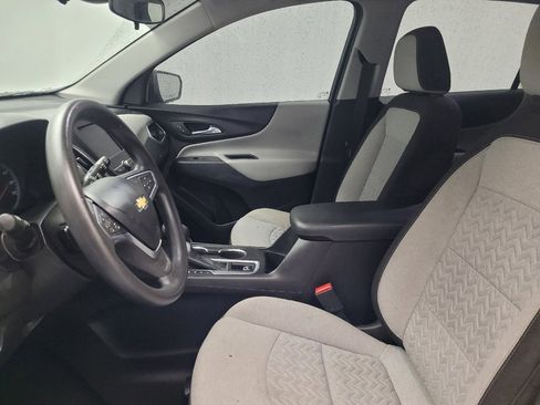 Used 2022 Chevrolet Equinox LS image 17