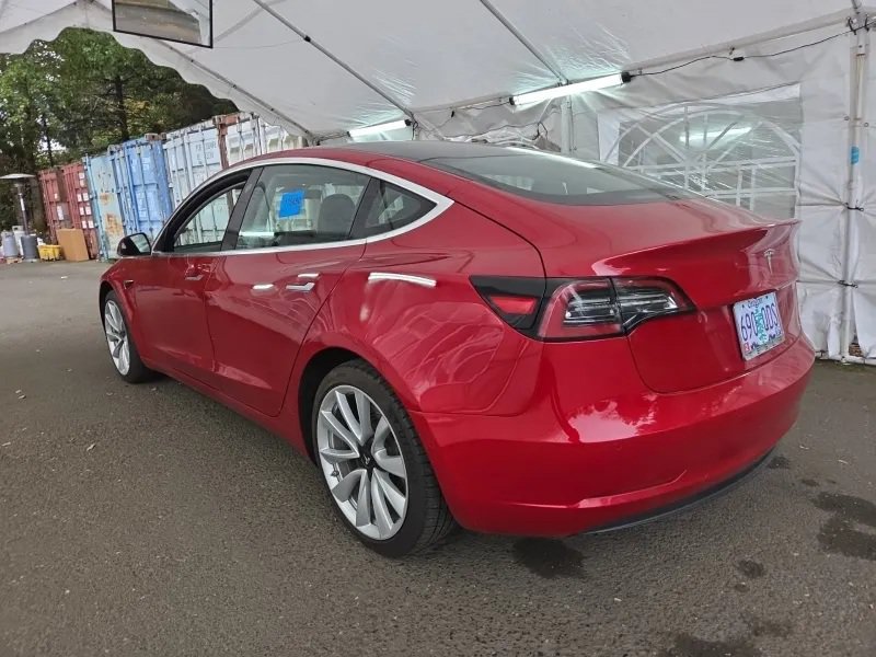 Used 2018 Tesla Model 3 Performance AWD/4WD image 3