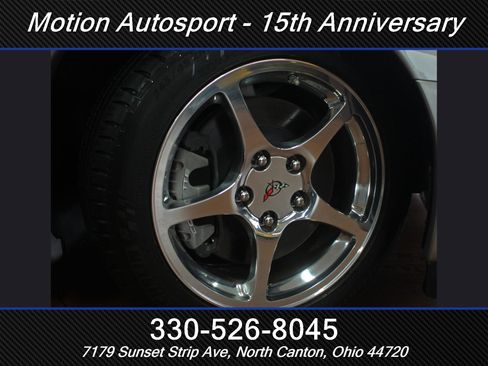 Used 2004 Chevrolet Corvette w/ Roof Package image 43