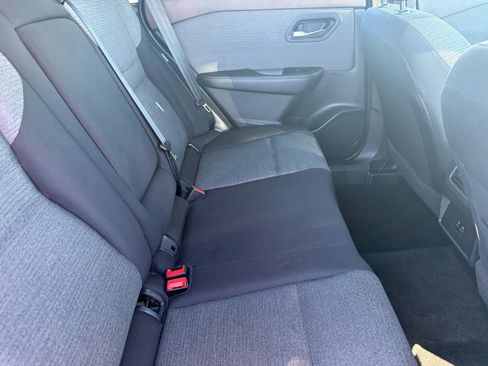 Used 2023 Nissan Rogue SV image 30