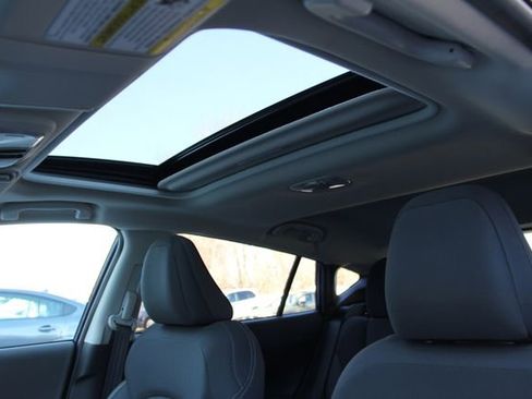 Certified 2025 Subaru Crosstrek 2.0i Premium image 17