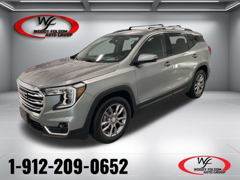 Used 2024 GMC Terrain SLT w/ LPO, Cargo Package FWD image 1