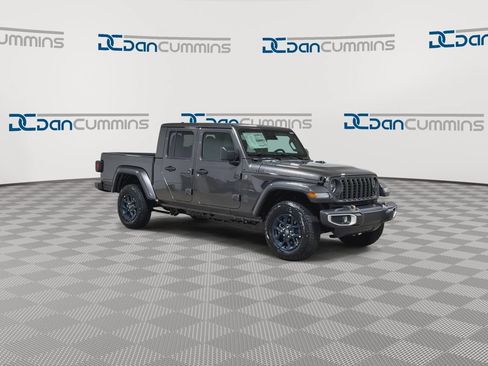 New 2026 Jeep Gladiator Mojave AWD/4WD image 2