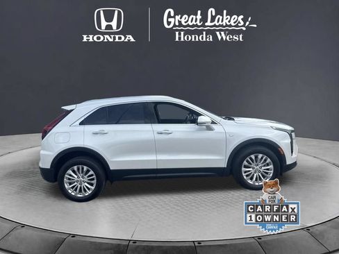 Used 2024 Cadillac XT4 Luxury w/ Cold Weather Package AWD/4WD image 7