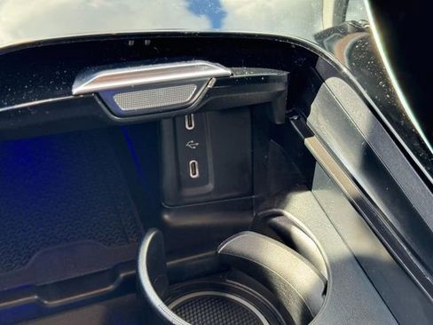 Certified 2025 Mercedes-Benz GLC 350e 4MATIC image 29