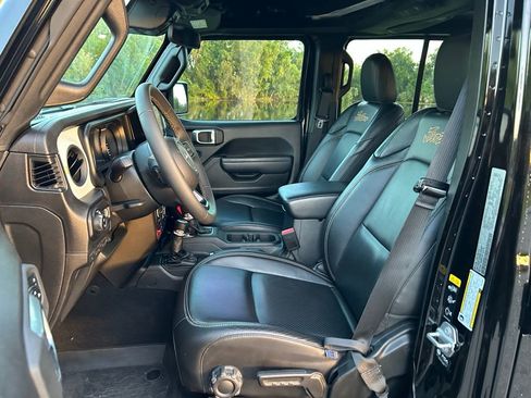 Used 2024 Jeep Gladiator Sport image 14