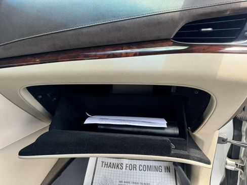 Used 2016 Cadillac Escalade ESV Premium AWD/4WD image 60