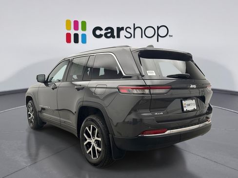 Used 2025 Jeep Grand Cherokee Limited AWD/4WD image 3