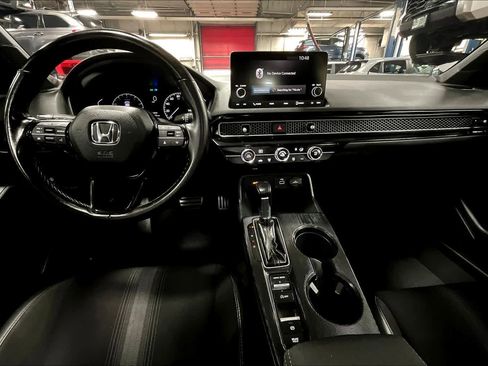 Used 2023 Honda Civic Sport image 13